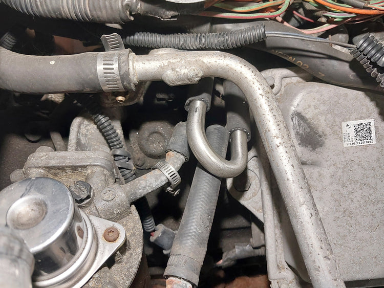 Stainless Barbed Fuel Filter Base Bypass Delete for 2001-2016 6.6l Duramax